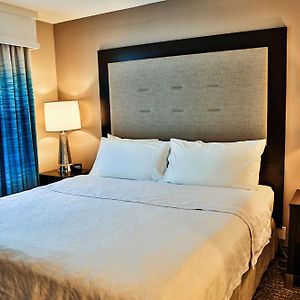 One-Bedroom King Suite Non-Smoking